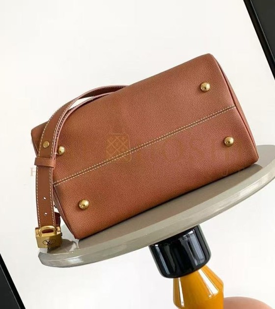 L0vis Vvtt0n LV M24891 Brown Cowhide Leather Key Pouch 17×30×21cm Master Quality