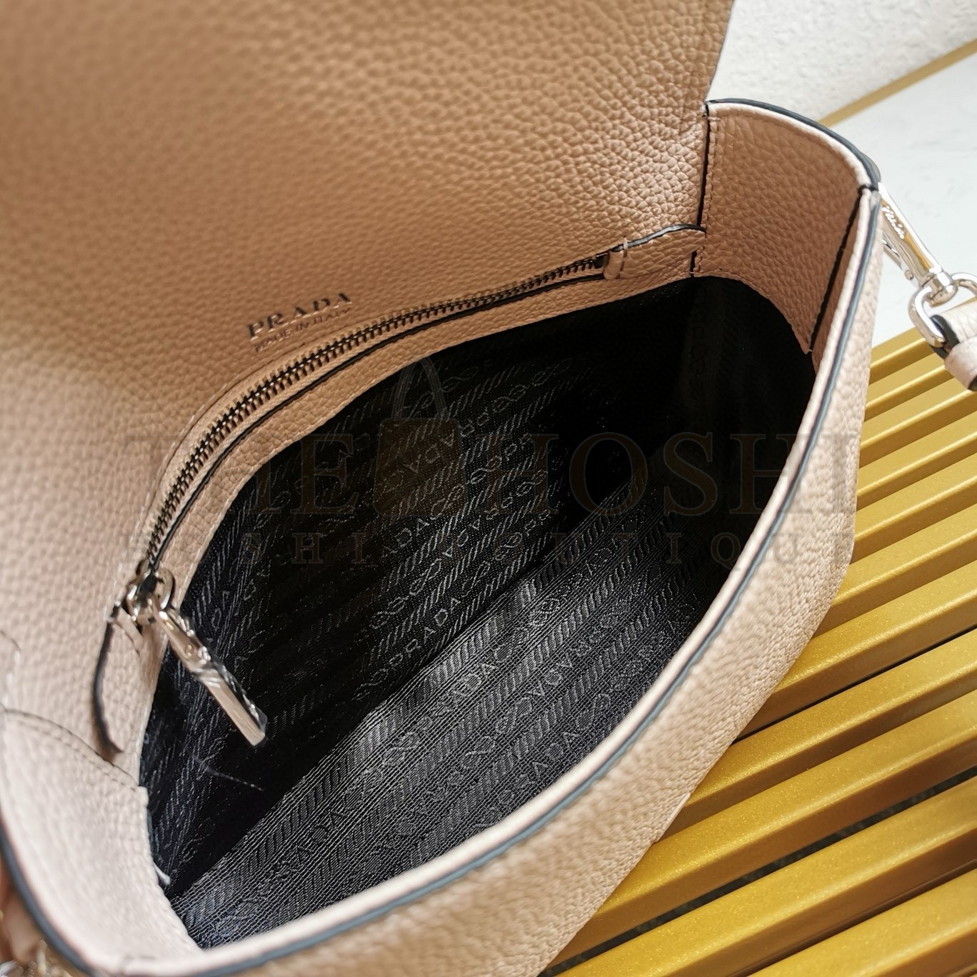 Pra*a Flap Shoulder Bag in Light Pink Grained Leather Master Quality