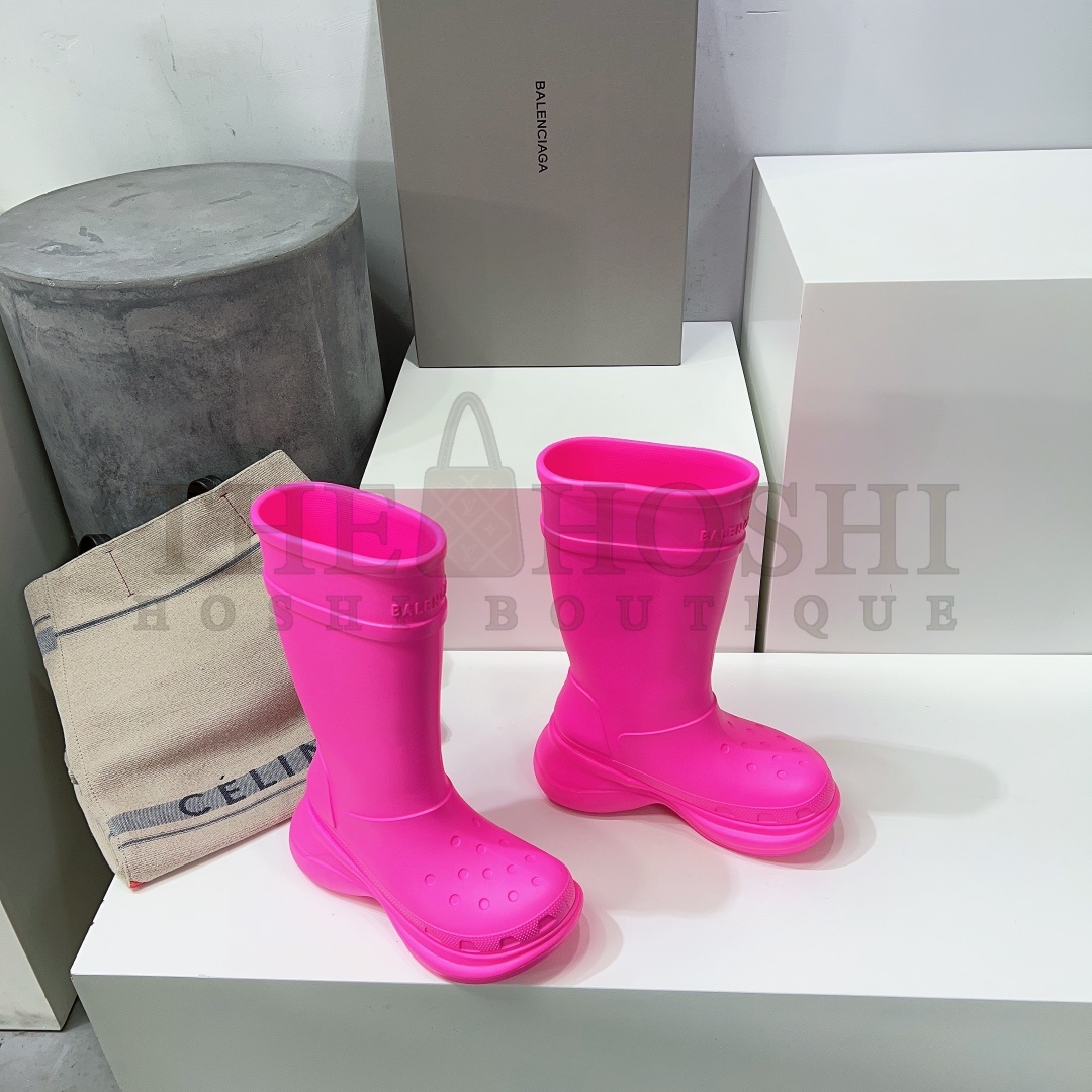 Ba1en*iaga x Cr0c5 boots Bottom thickness: 6cm Tube height: 28cm size: 35-45 Master Quality