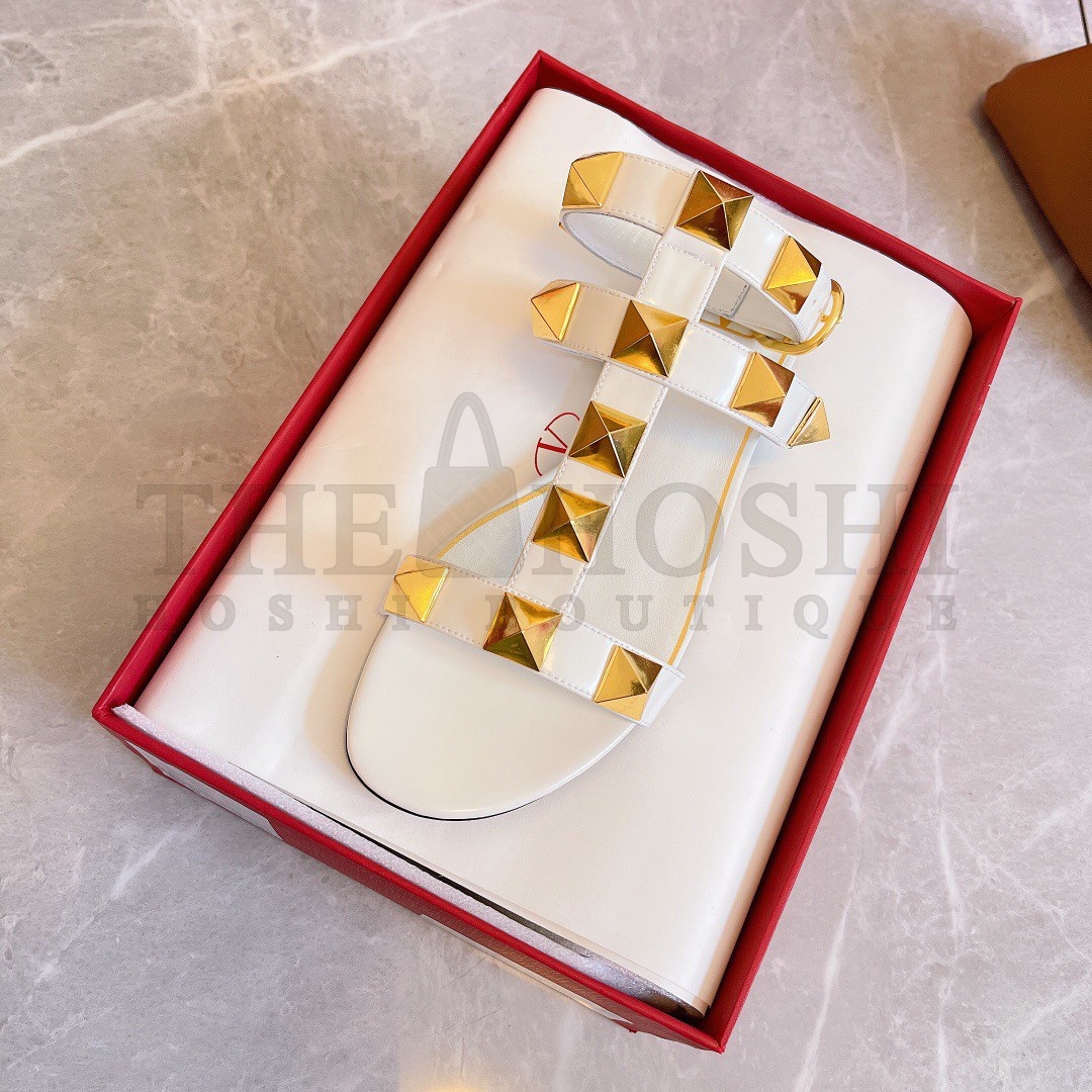 Va1e*ntin0 Roman Stud Flat Sandals In White Calfskin Master Quality