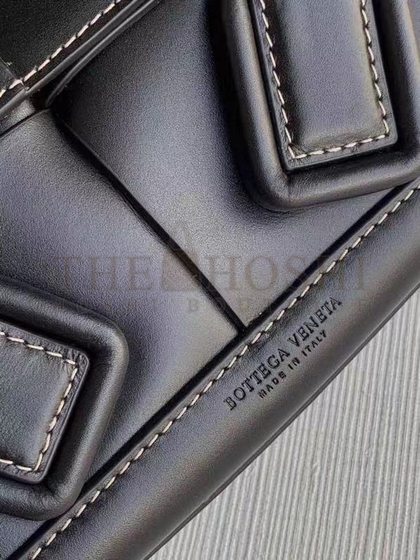 B0tt*ga Ven*ta Arco Mini Bag In Black Intrecciato Calfskin Master Quality
