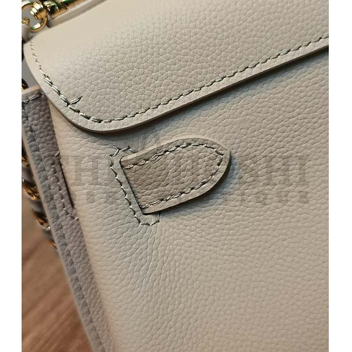 L0vis Vvtt0n LV Women Lockme Ever Mini Handbag Greige Grained Calf Leather Master Quality