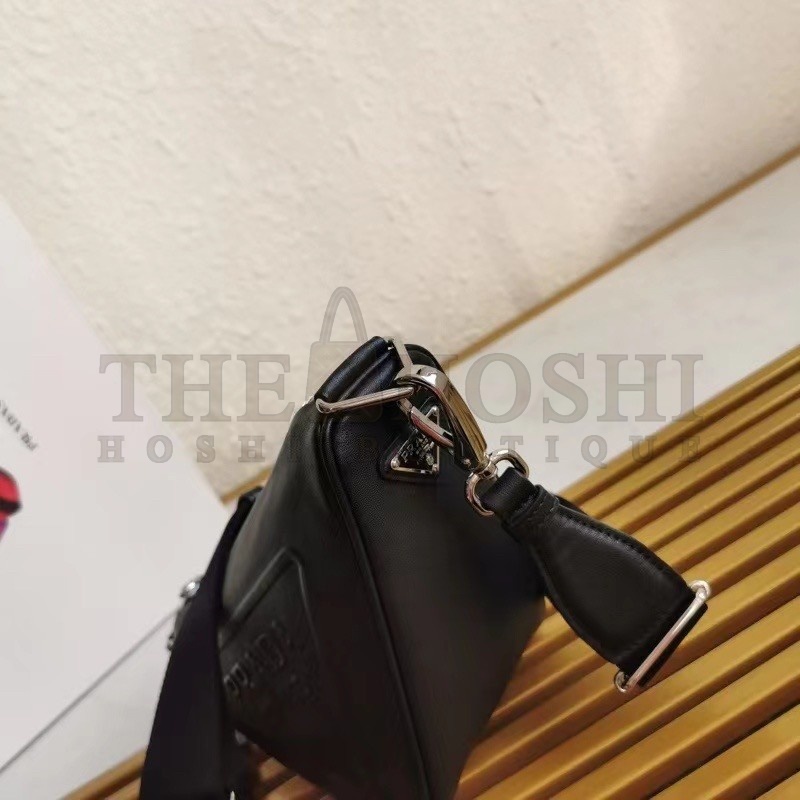 Pra*a Triangle Shoulder Bag In Black Leather Master Quality