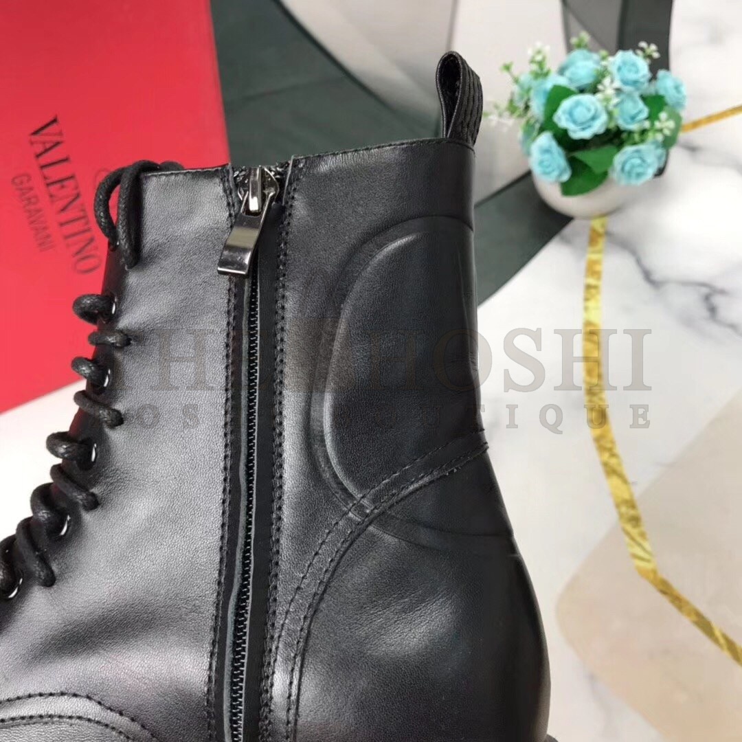 Va1e*ntin0 Black Leather VLogo Combat Boots Master Quality