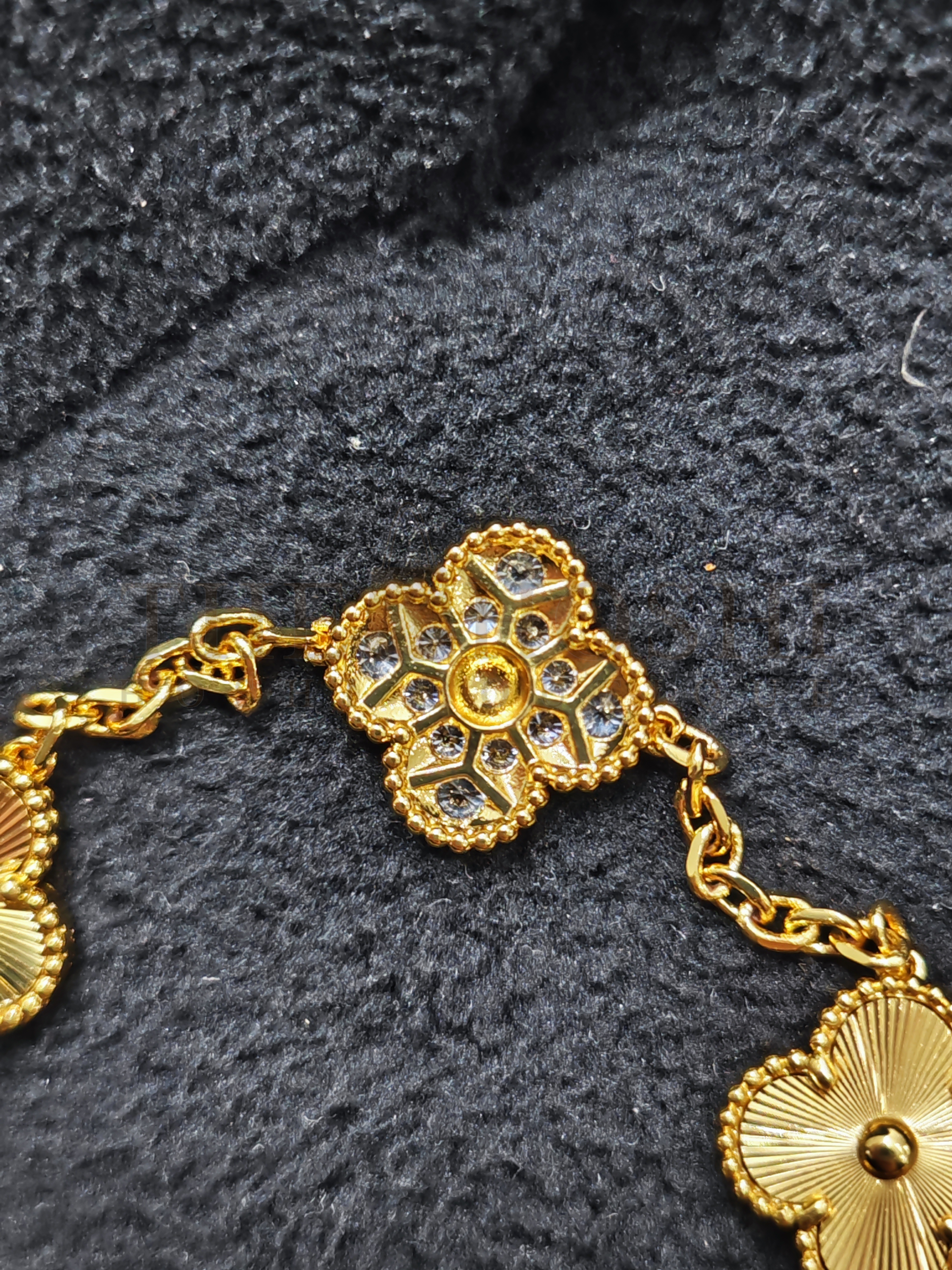 V*n Cl**f Bracelet replica, Vintage Alhambra bracelet Dupe, 5 motifs Master Quality