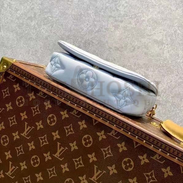 L0vis Vvtt0n LV Women Wallet On Strap Bubblegram Blue Monogram Embroidered Quilted Calf Master Quality