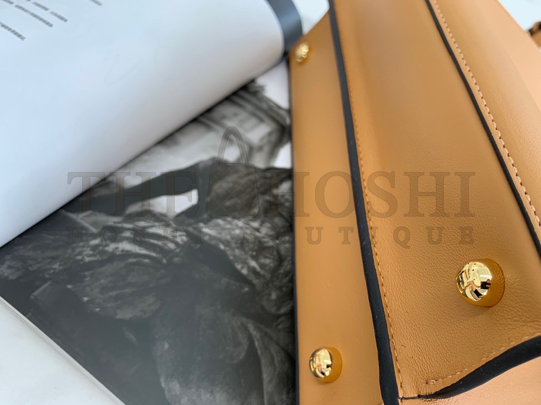 F**di Peekaboo ISeeU Small Bag In Beige Calfskin Master Quality