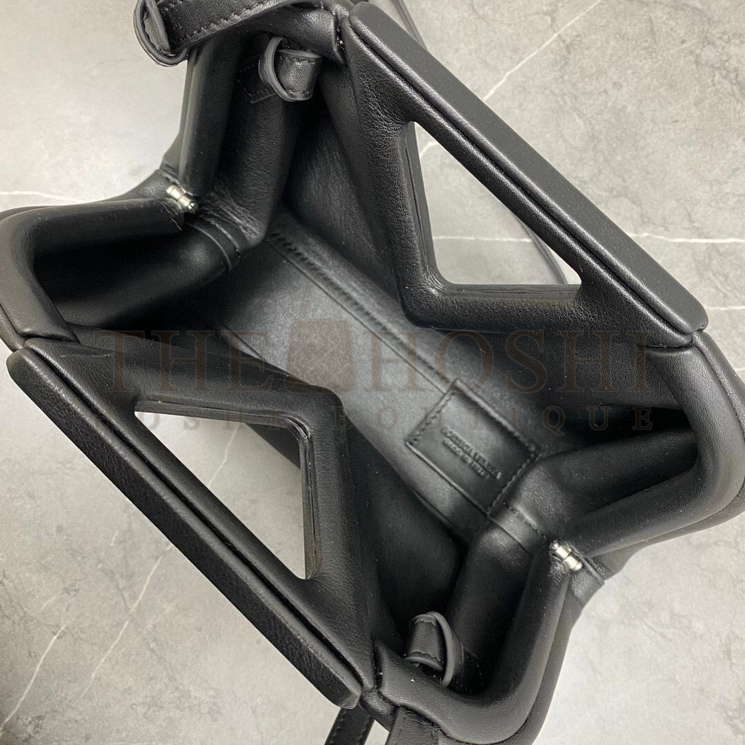 B0tt*ga Ven*ta Small Point Top Handle Bag In Black Leather Master Quality