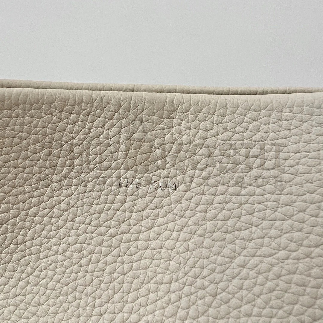 The R0w Medium N/S Park Tote in Ivory Grained Leather Master Quality