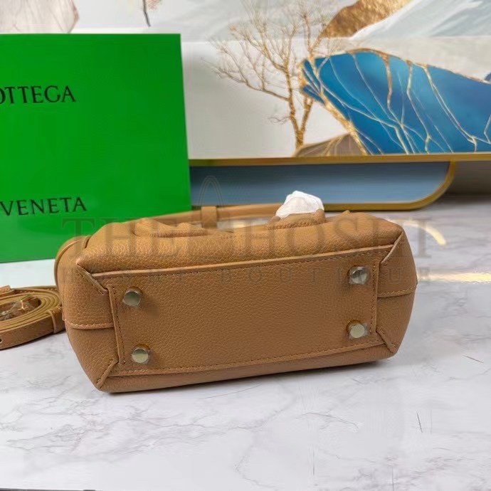 B0tt*ga Ven*ta Arco Mini Bag In Caramel Grained Leather Master Quality