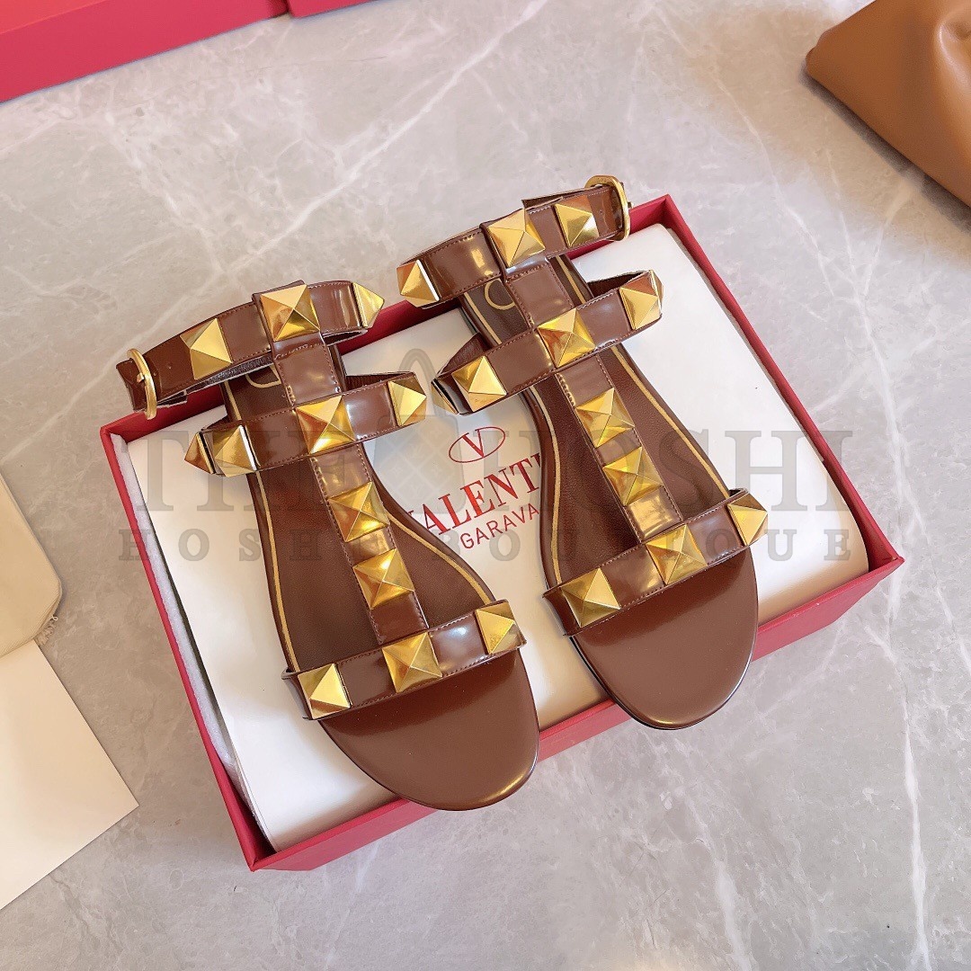 Va1e*ntin0 Roman Stud Flat Sandals In Fondant Calfskin Master Quality