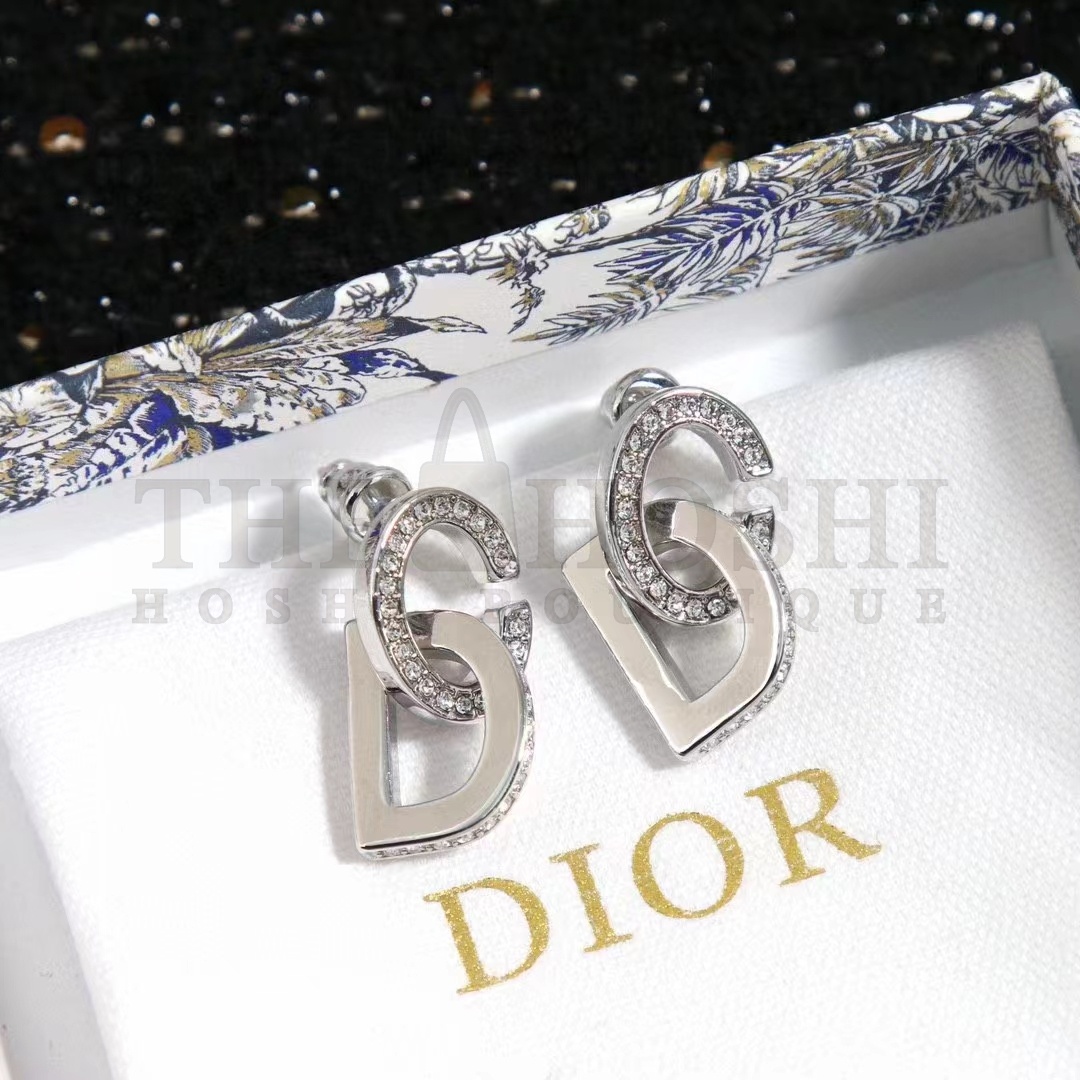 D10r Women CD Lock Earrings Silver-Finish Metal Silver-Tone Crystals Master Quality