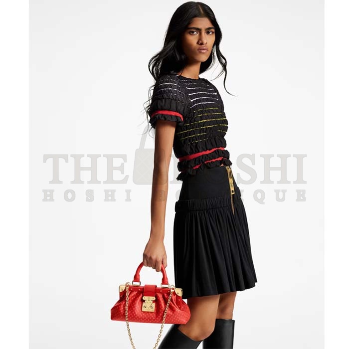 L0vis Vvtt0n LV Women Monogram Clutch Red Calfskin Leather S-Lock Master Quality