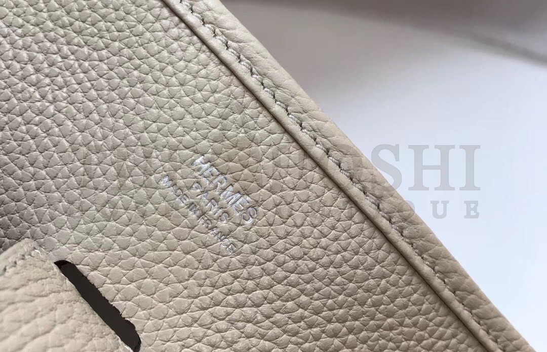 H**me5 Evelyne III 29 Bag In Craie Clemence Leather Master Quality