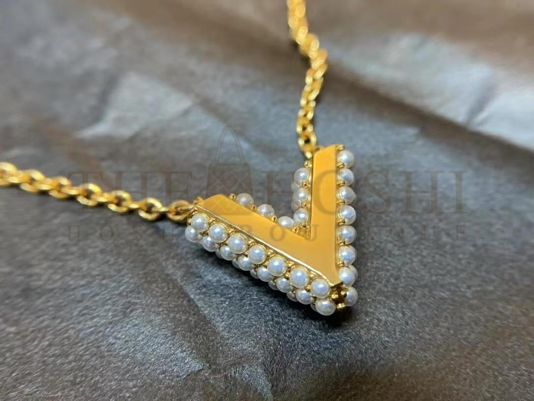 LV Essential V Perle Necklace Master Quality