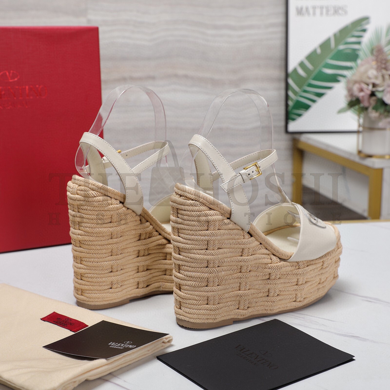 Va1e*ntin0 VLogo Cut-out Espadrille Wedge Sandals in White Leather Master Quality