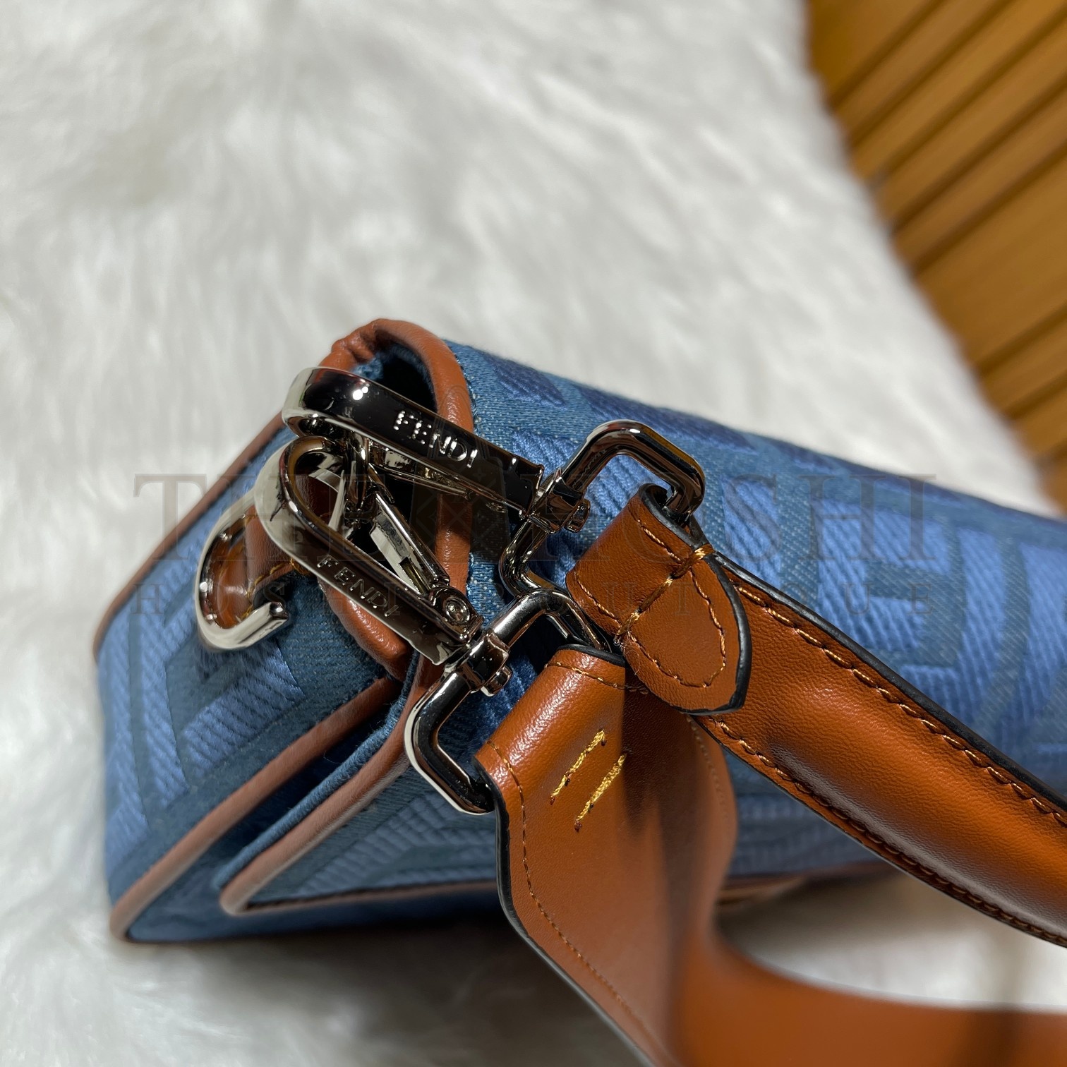 Baguette F**di BAG Size: 26x15x5cm Master Quality