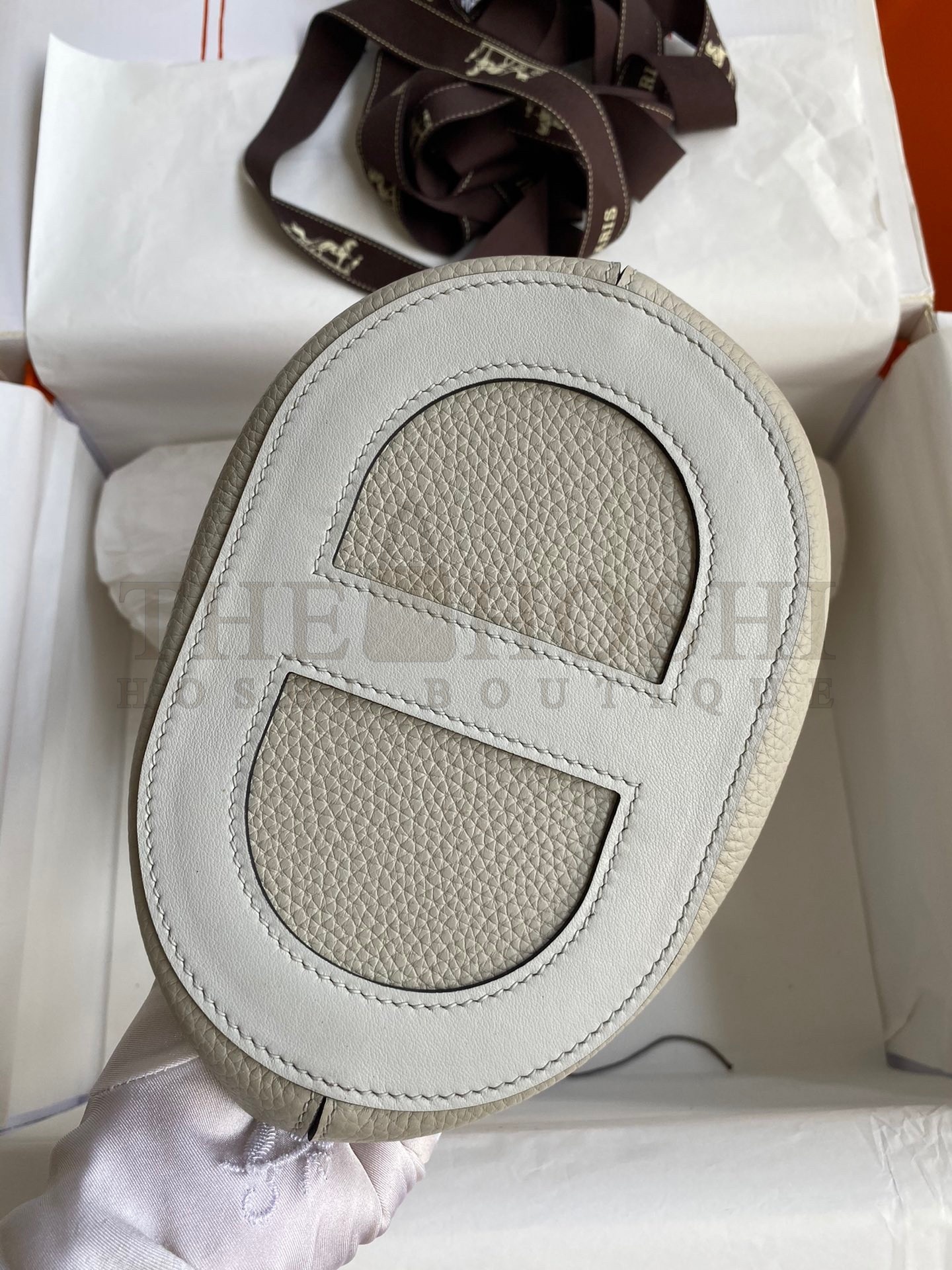 H**me5 In The Loop 18 Handmade Bag in Pearl Grey Clemence Leather Master Quality