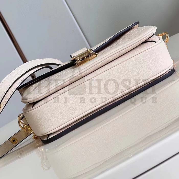 L0vis Vvtt0n LV Women Pochette Metis East West Bag Crème Beige Grained Cowhide Leather Master Quality