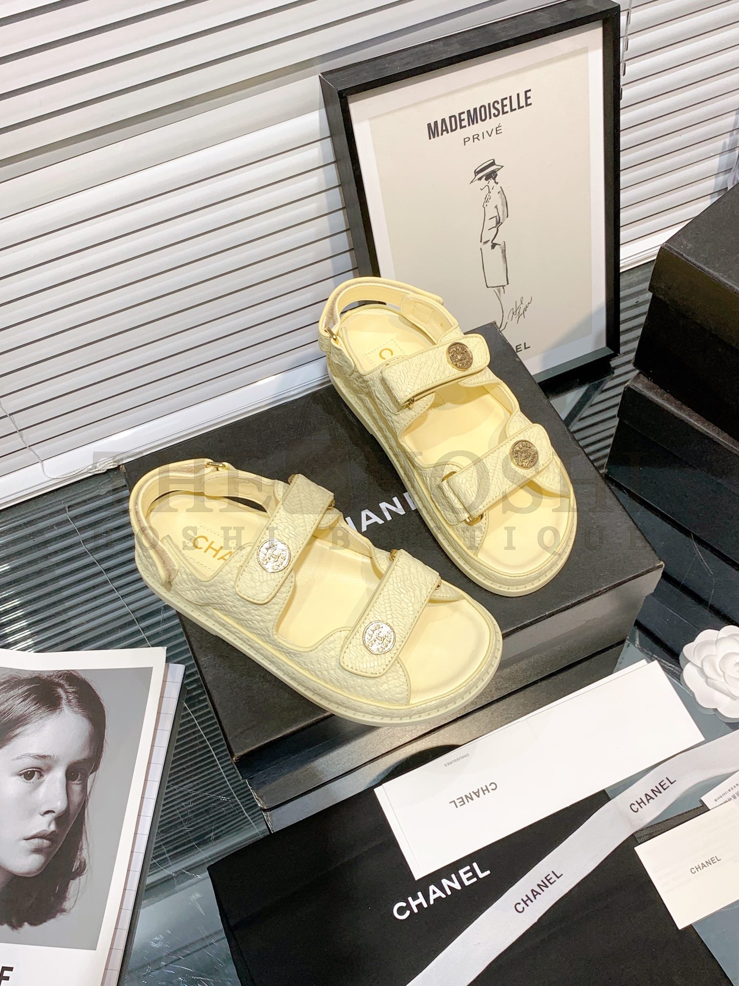 Ch**el sandals sliper shoes Master Quality