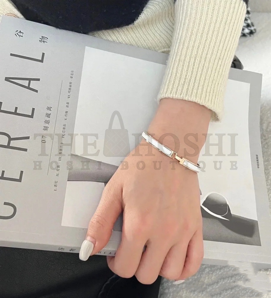 Enamel H**me5 Clic H bracelet, Narrow version, Black & White Master Quality