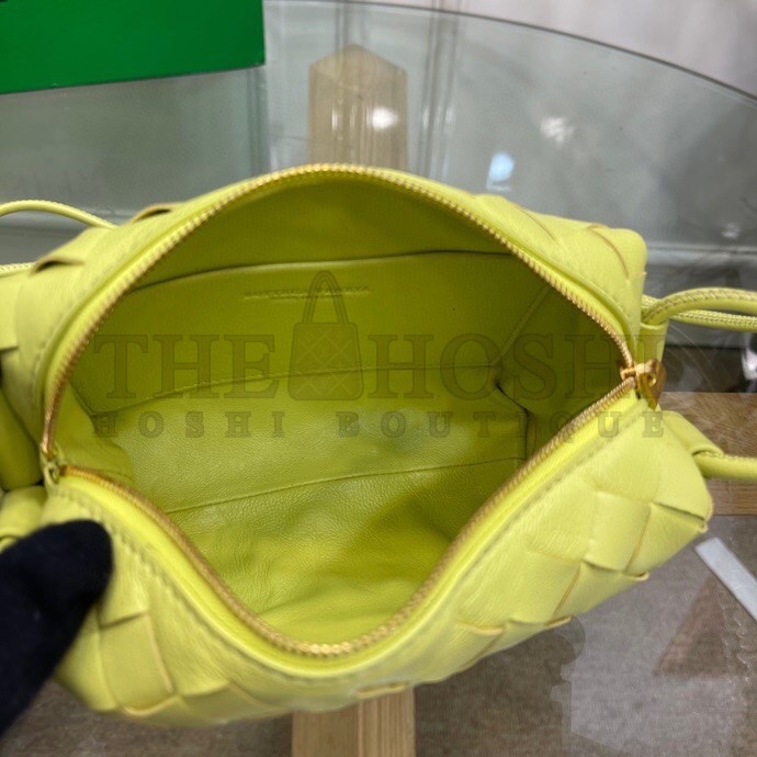 B0tt*ga Ven*ta Loop Mini Bag In Kiwi Intrecciato Lambskin Master Quality