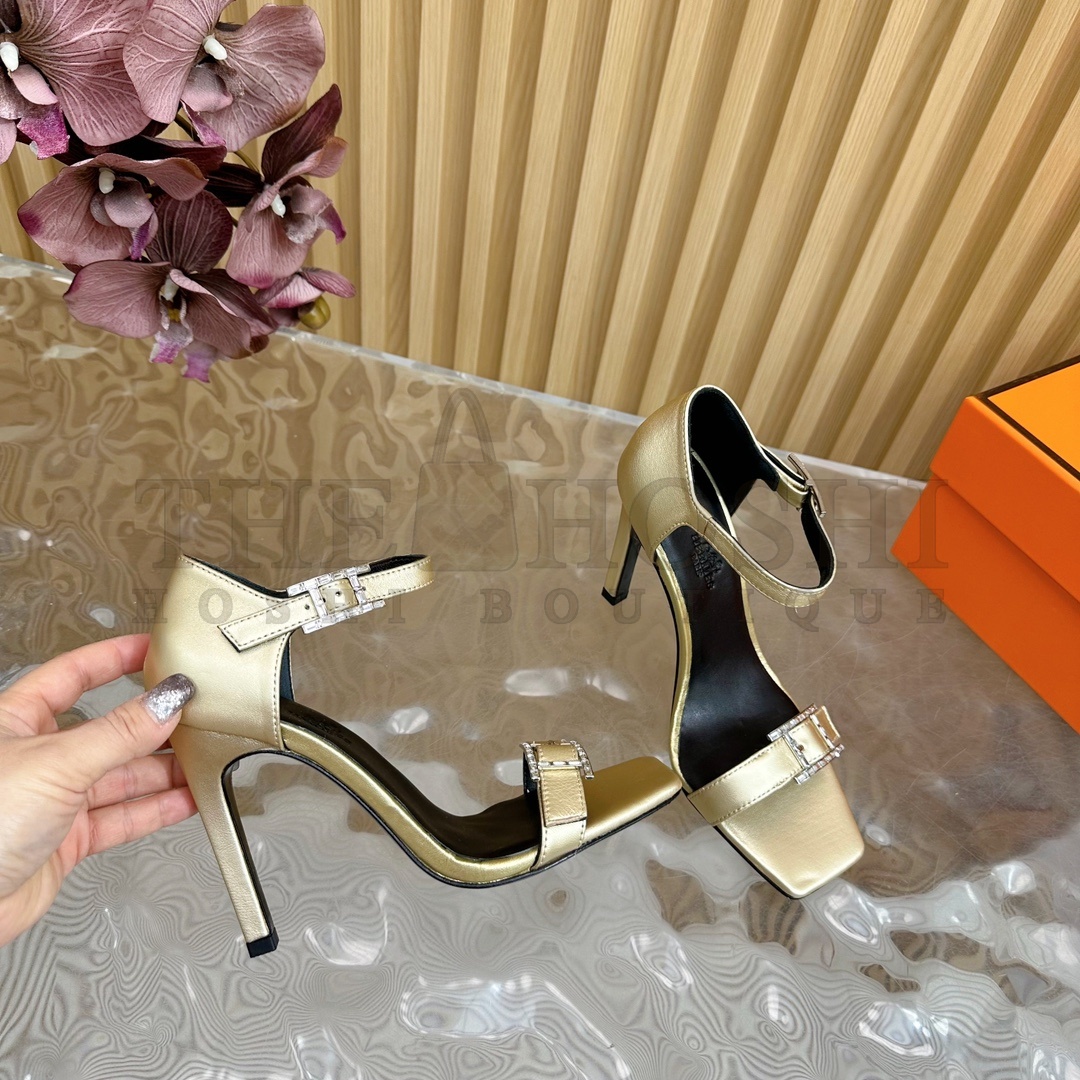 H**me5 Heels Master Quality