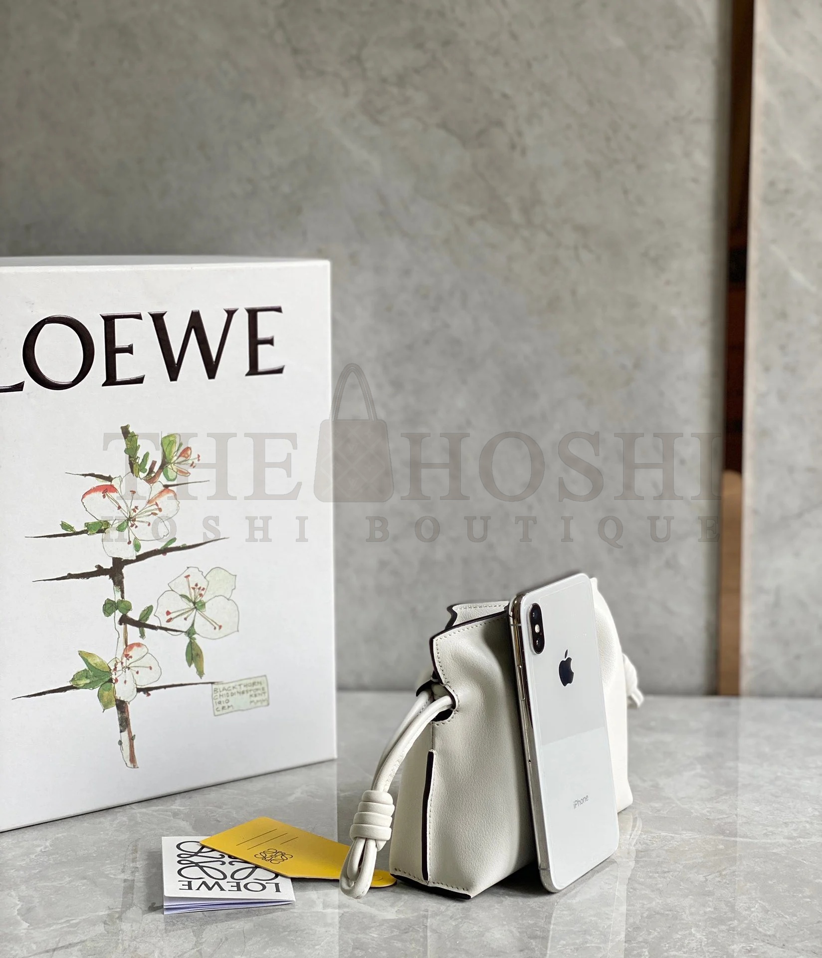L0ew* Flamenco Nano Clutch In White Nappa Leather Master Quality