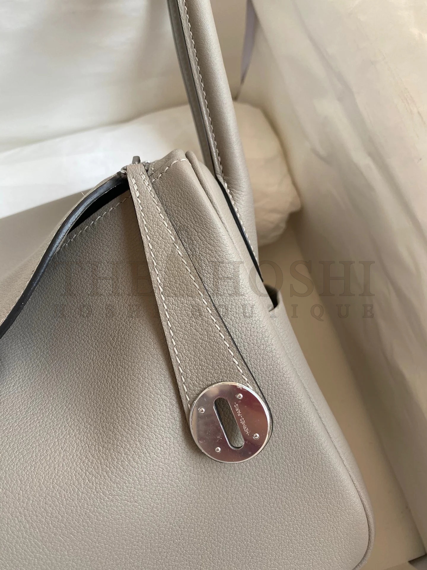 H**me5 Lindy 26 Handmade Bag In Gris Asphalt Evercolor Leather Master Quality