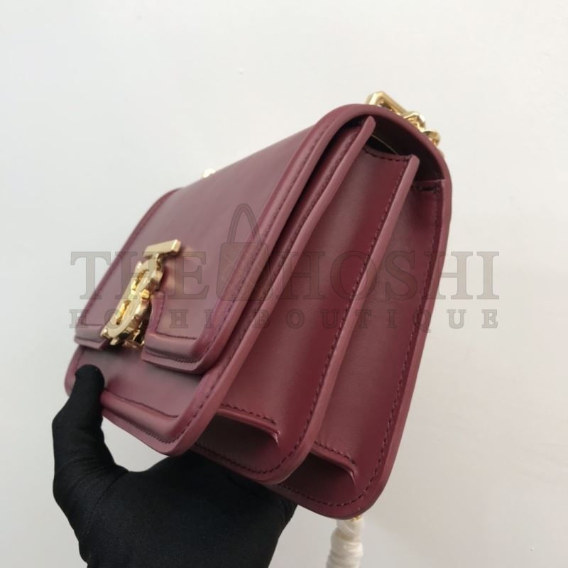 Bv*b*rry Clutch Bags Master Quality