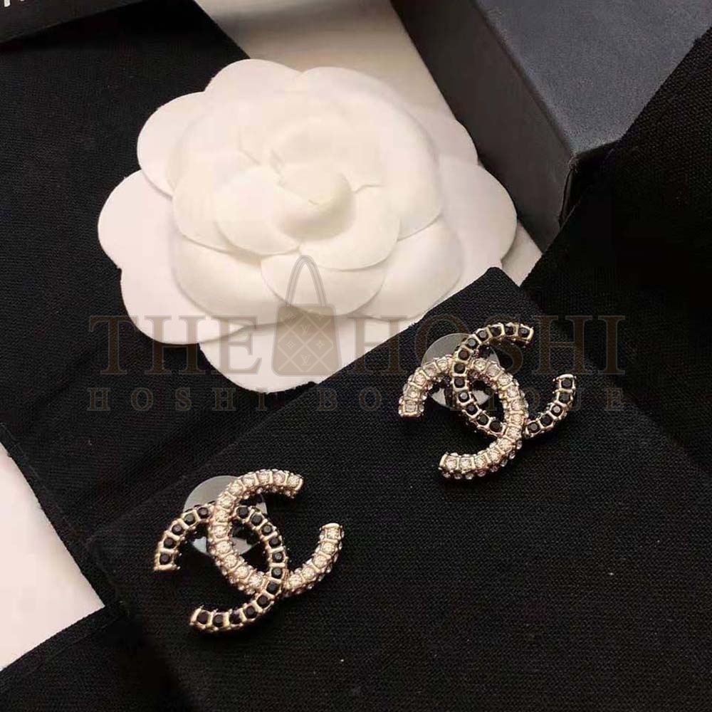 Ch**el Women Stud Earrings in Metal and Strass Master Quality