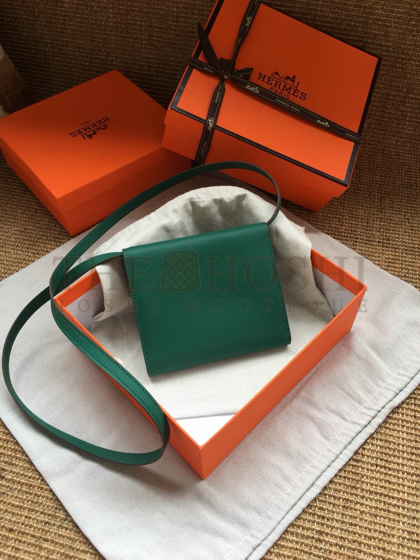 H**me5 Green Clic 16 Wallet With Strap Master Quality