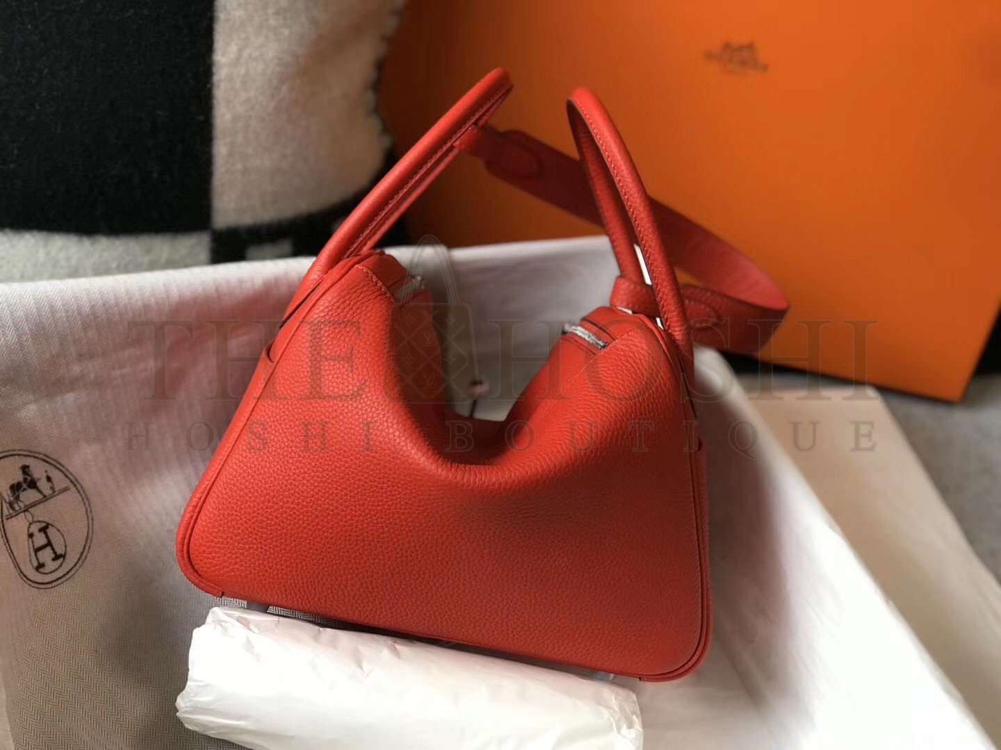 H**me5 Lindy 26cm Bag In Red Clemence With PHW Master Quality