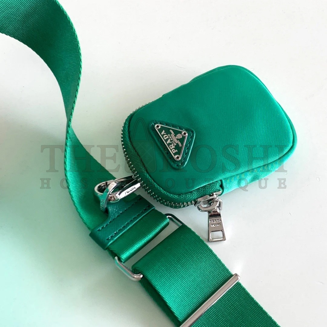 Pra*a Re-Edition 2005 Shoulder Bag In Green Re-Nylon Master Quality