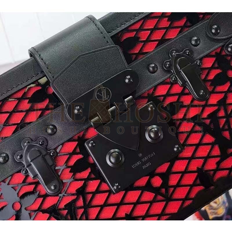 L0vis Vvtt0n LV Women Petite Malle Handbag Black Patent Calfskin Cowhide Leather Master Quality