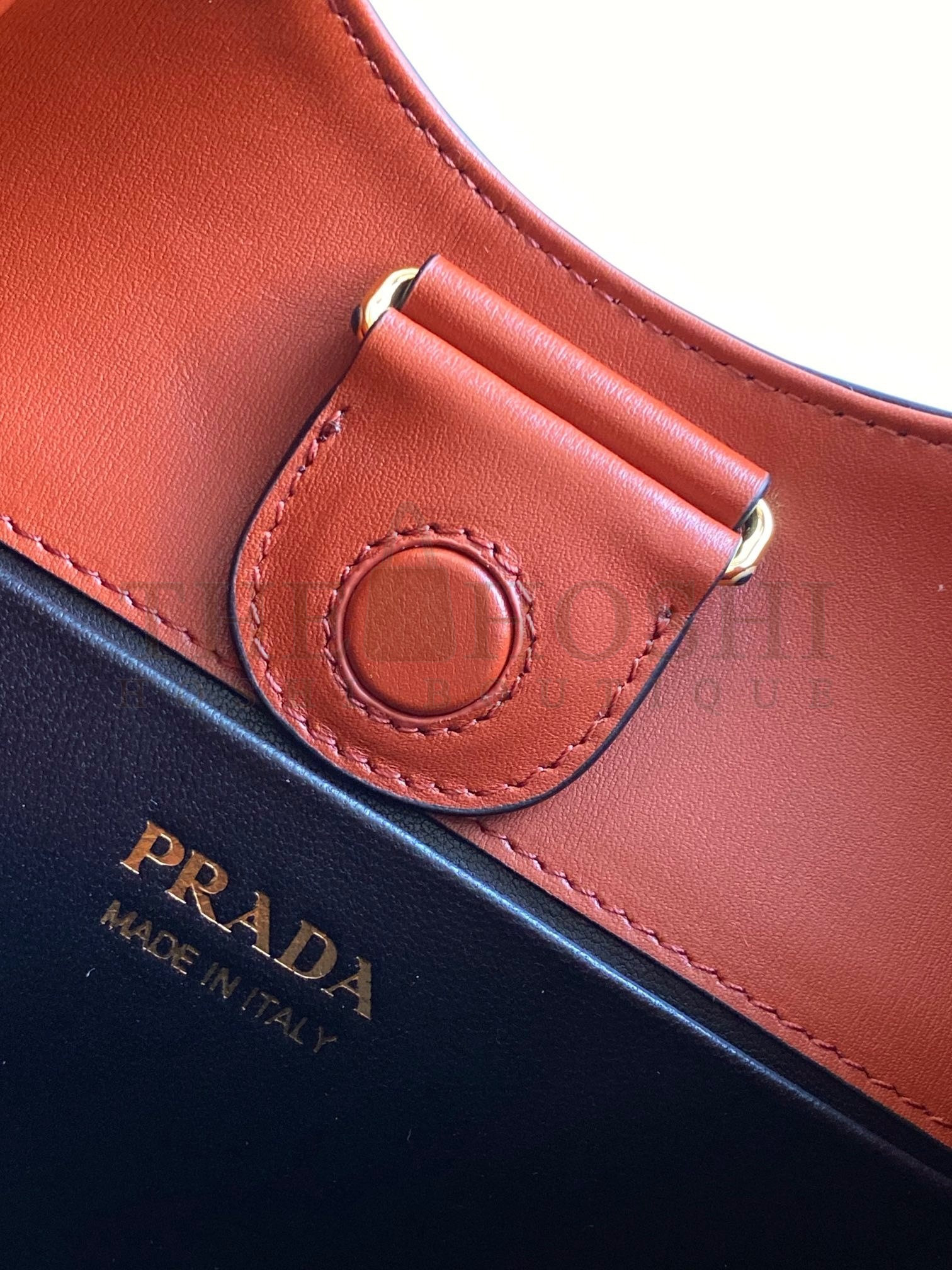 Pra*a Shoulder Bag in Berry Leather Master Quality