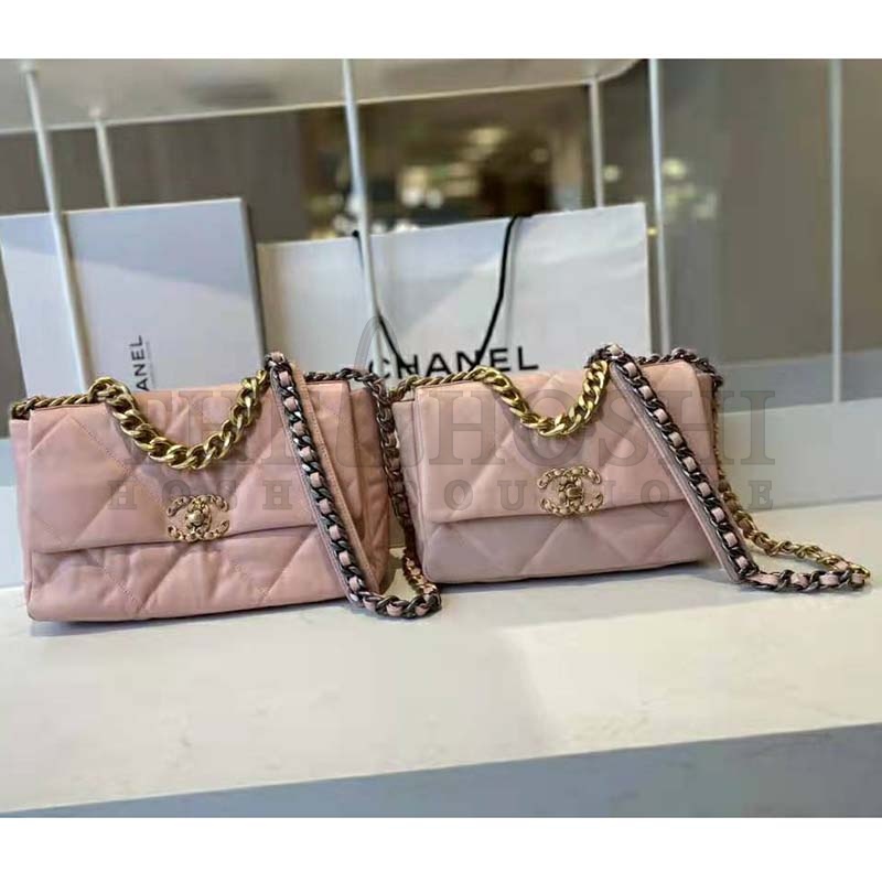 Ch**el Women Ch**el 19 Flap Bag Lambskin Gold Silver-Tone Ruthenium-Finish Metal Light Pink Master Quality