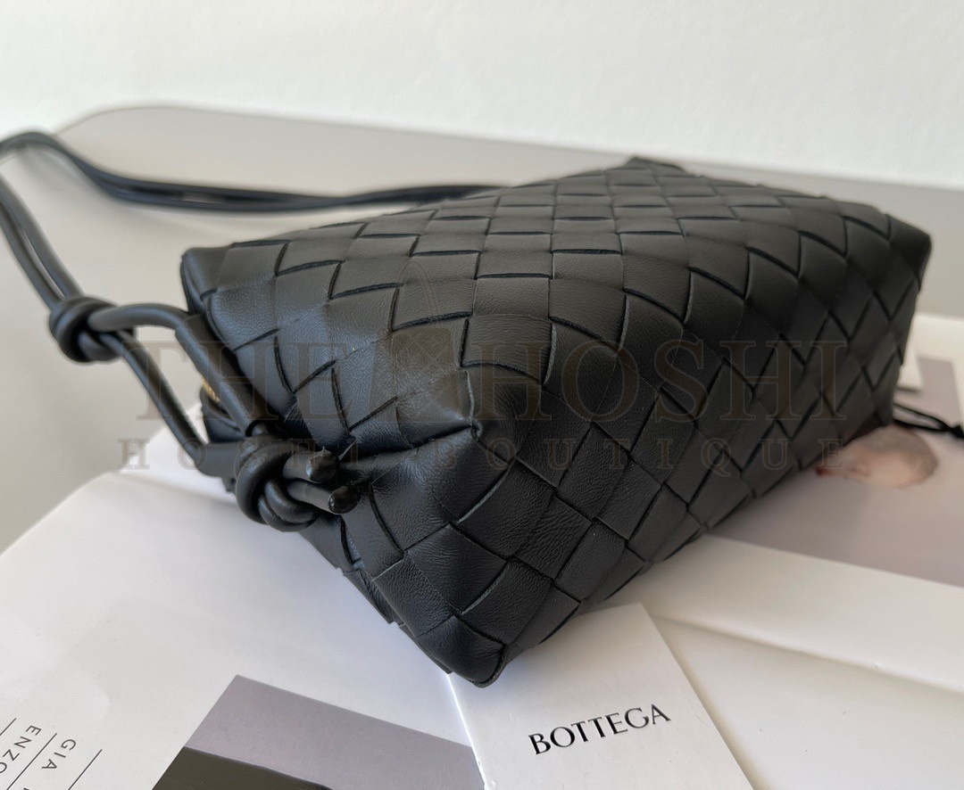 B0tt*ga Ven*ta Loop Mini Bag In Black Intrecciato Lambskin Master Quality