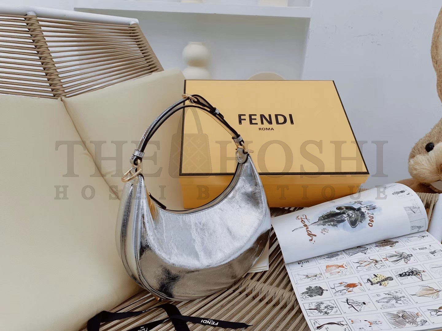 F**di F**digraphy Small Hobo Bag In Silver Metallic Leather Master Quality