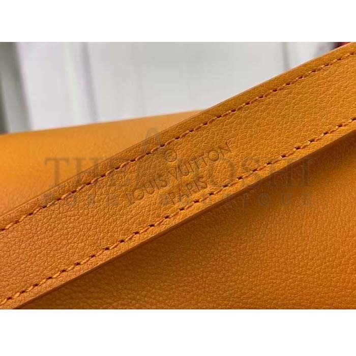 L0vis Vvtt0n LV Women Dauphine Soft MM Handbag Apricot Calfskin Leather M25048 Master Quality