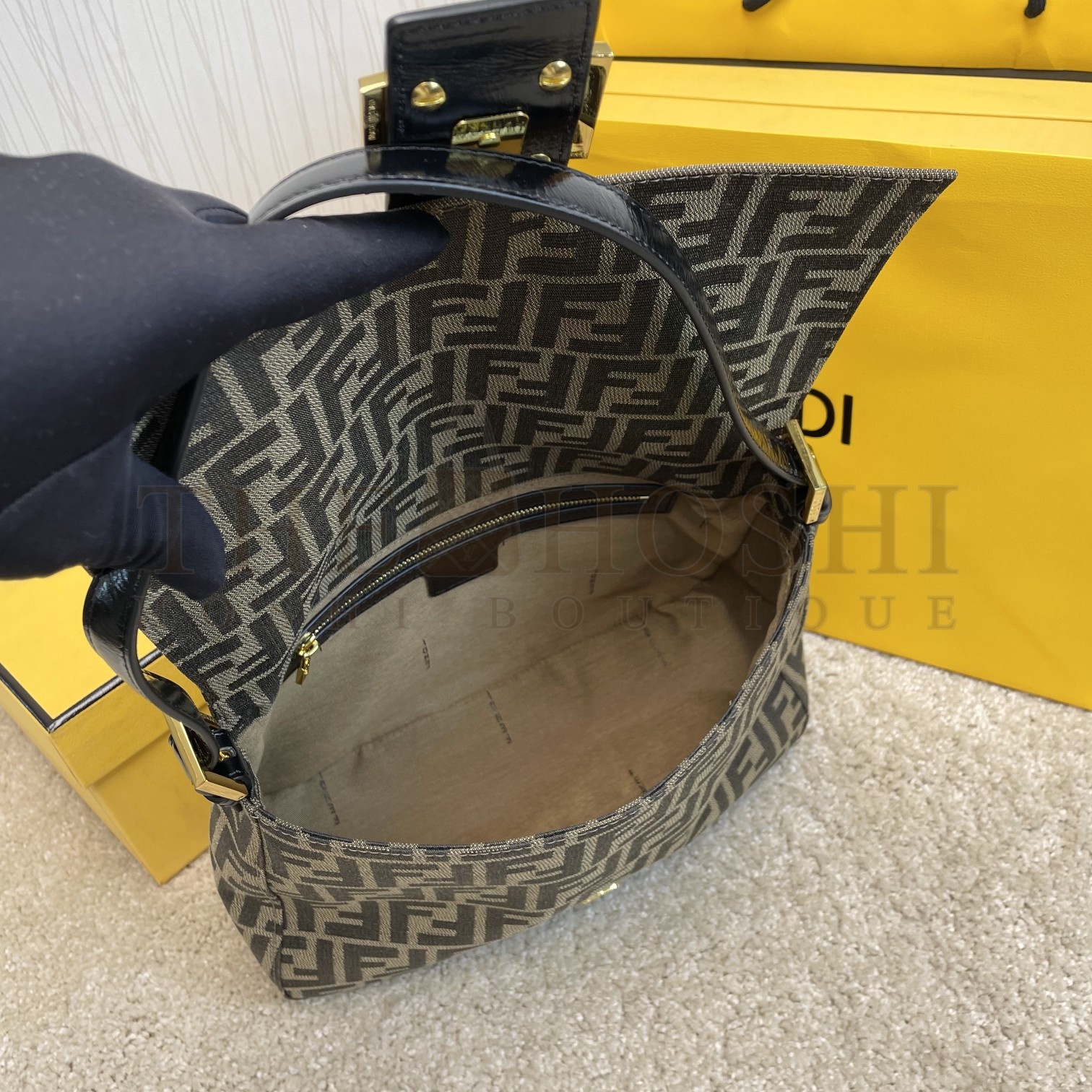 Vintage F**di zucca mamma baguette bag size：29*10.5*21cm Master Quality