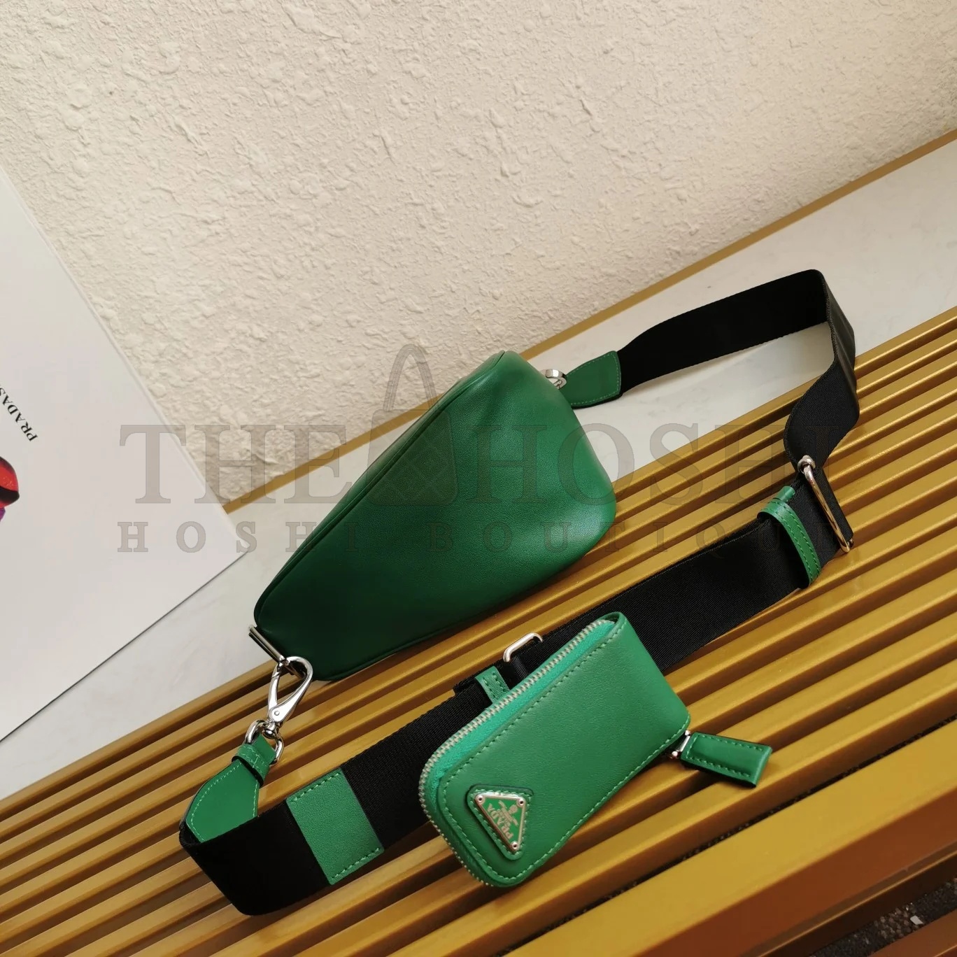 Pra*a Triangle Shoulder Bag In Green Calfskin Master Quality