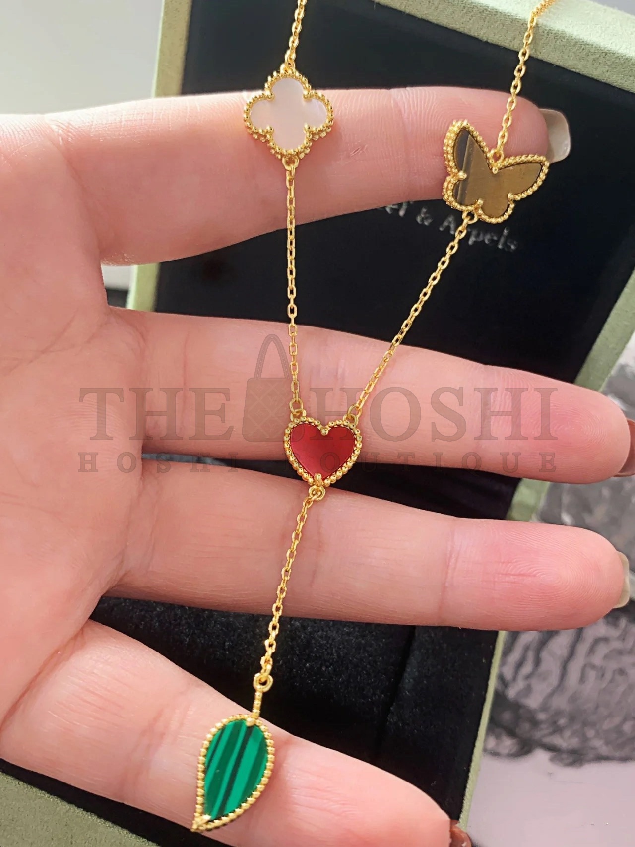 V*n Cl**f & Arpels Flower Necklace Master Quality