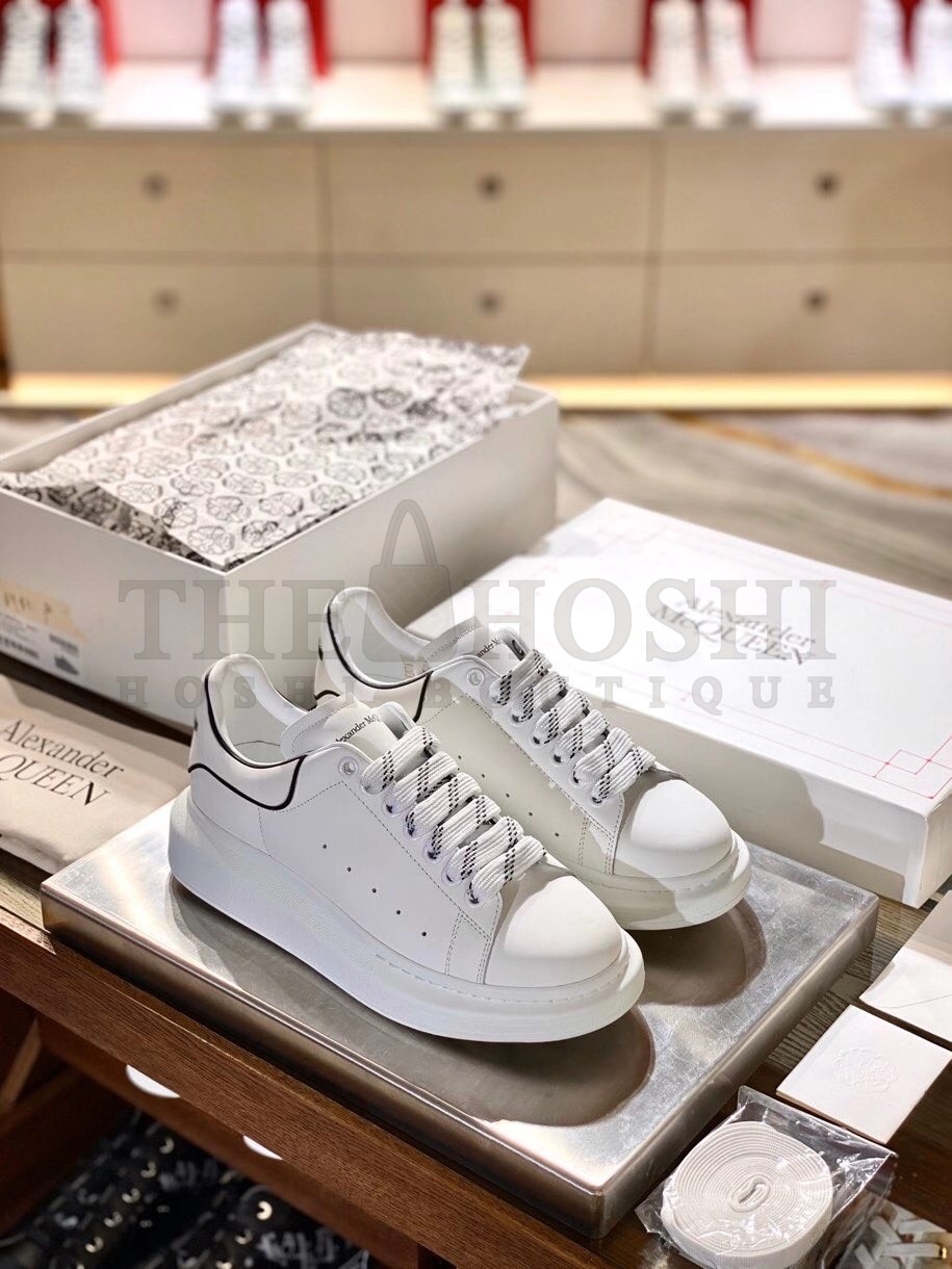 A1exa*der Mcqv*en Men