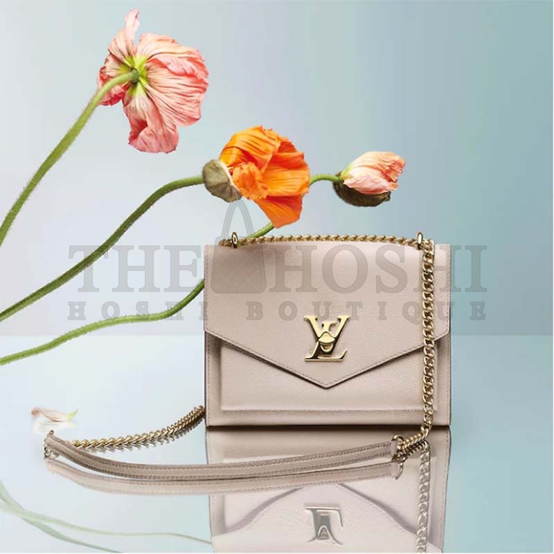 L0vis Vvtt0n LV Women Mylockme Chain Bag Beige Soft Grained Calfskin Turn Lock Master Quality