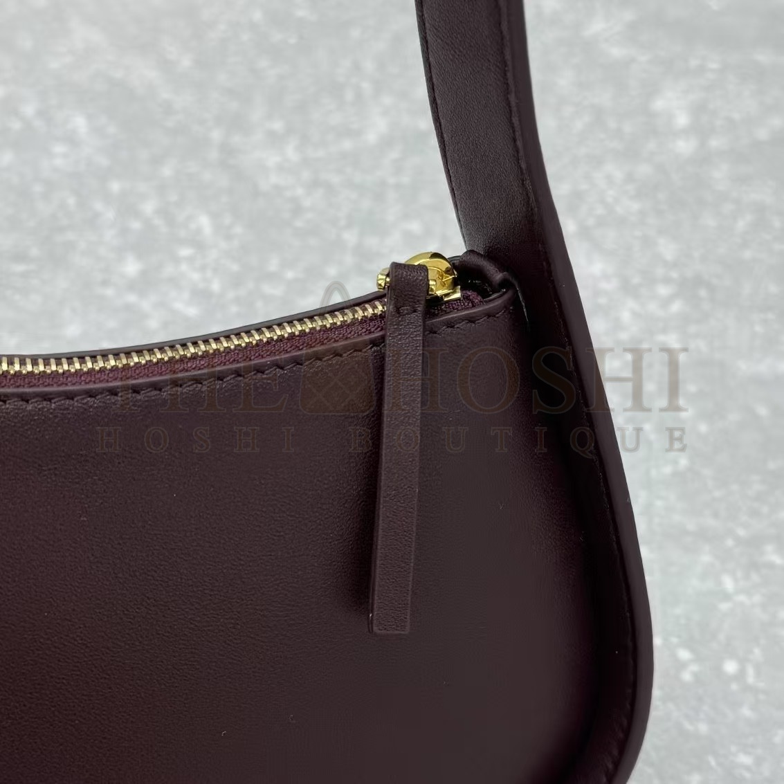 The R0w TR Half Moon Shoulder Bag 20x6x35.5cm Master Quality