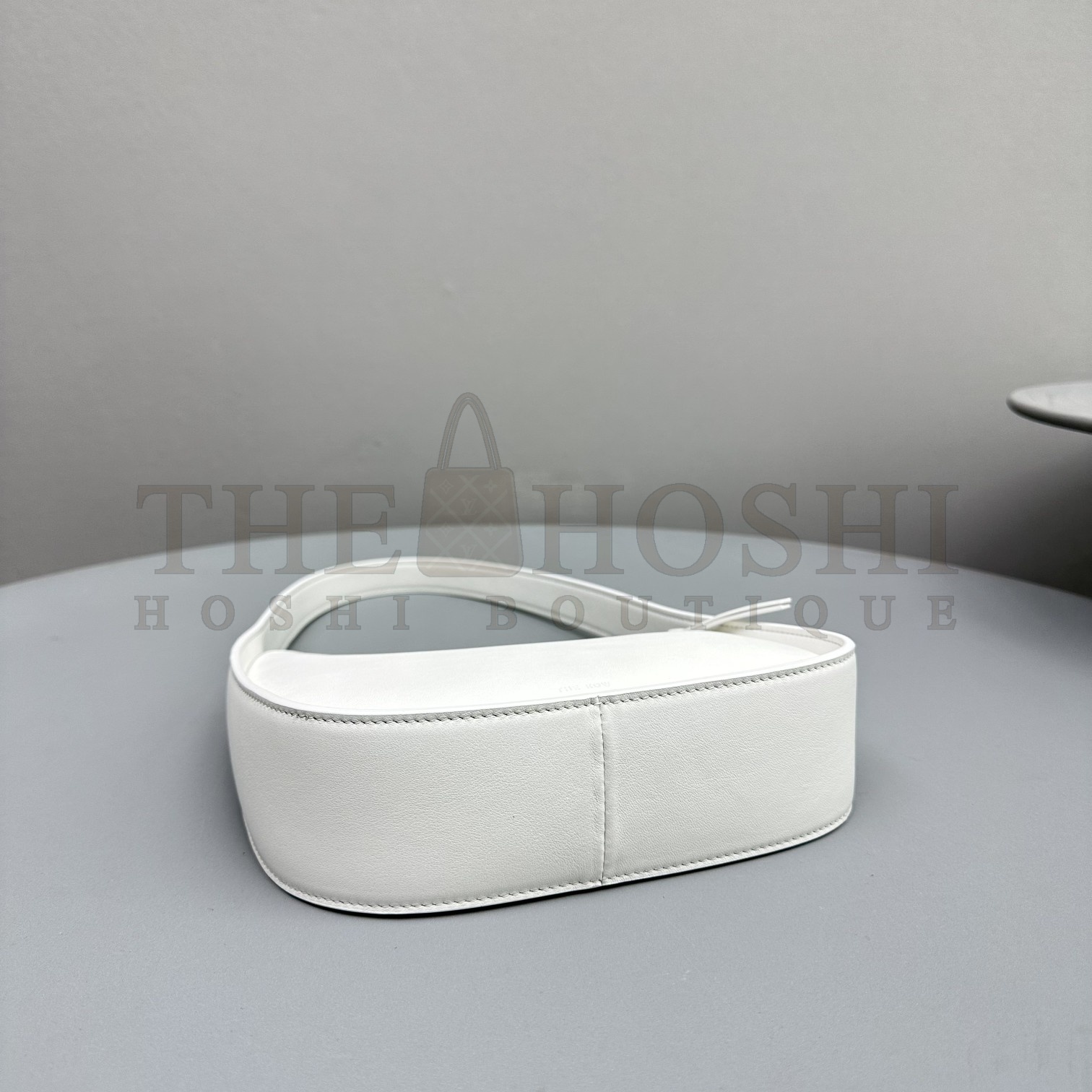 The R0w TR Half Moon Shoulder Bag 20x6x35.5cm Master Quality