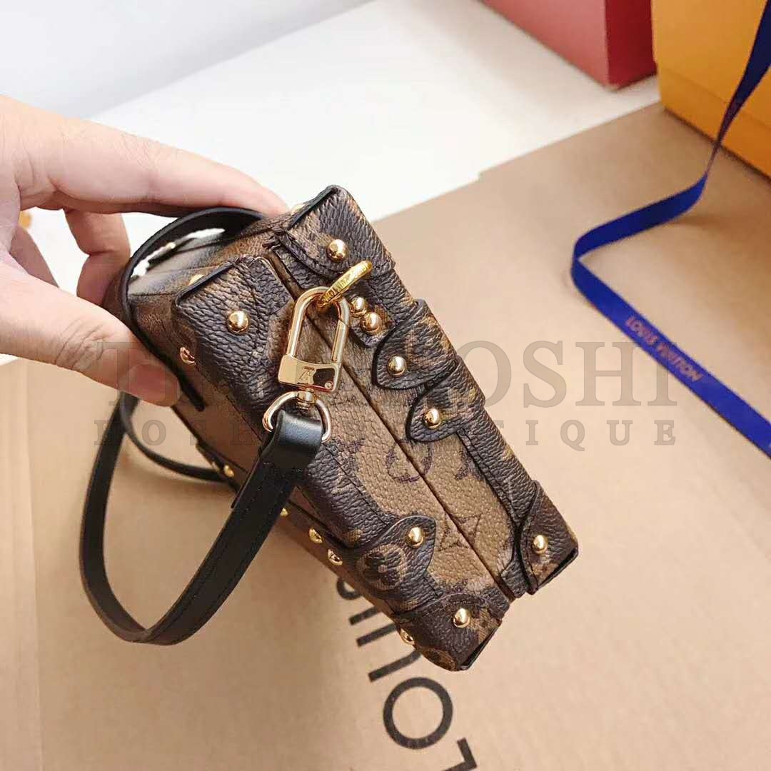 L0vis Vvtt0n LV Women Petite Malle Handbag Monogram Reverse Canvas Master Quality