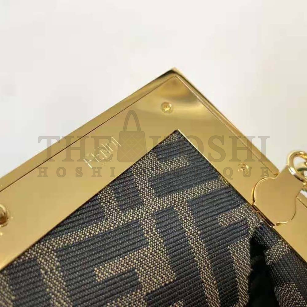 F**di Women First Small White Leather Bag Master Quality