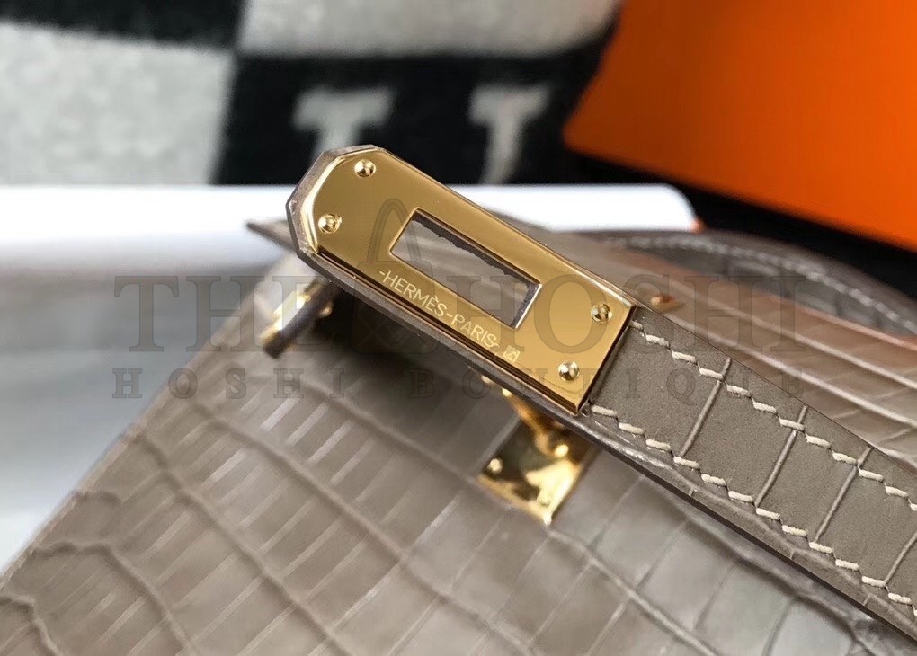 H**me5 Kelly Pochette Bag In Taupe Embossed Crocodile Leather Master Quality